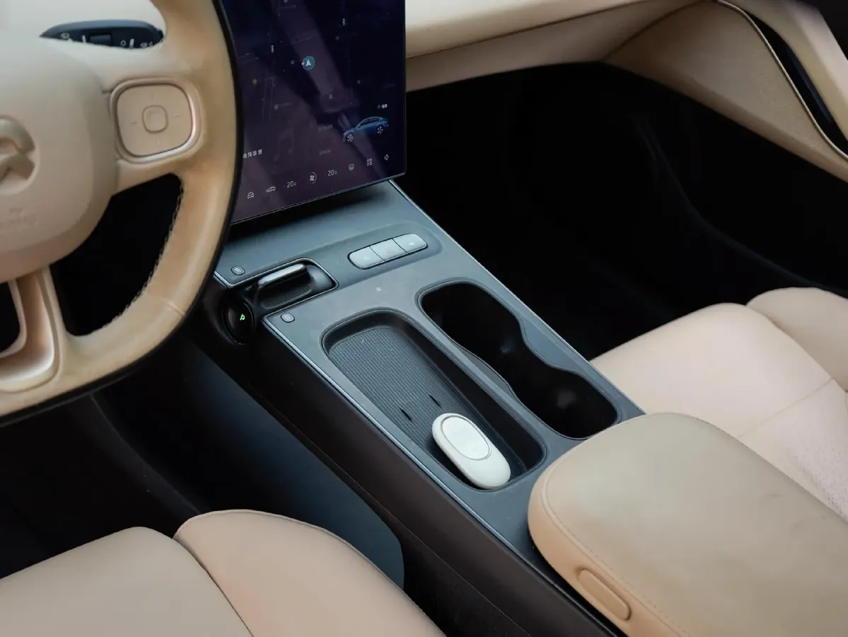 2022 JunTian HeiWuShi Youth 2.0T 203HP L4 6AT,autocango,china used car exporter,china ev exporter,chinese used car exporter,chinese used ev exporter