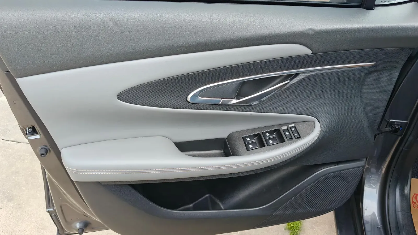 2022 ChangAn UNI-T 1.5T 188HP L4 7DCT,autocango,china used car exporter,china ev exporter,chinese used car exporter,chinese used ev exporter