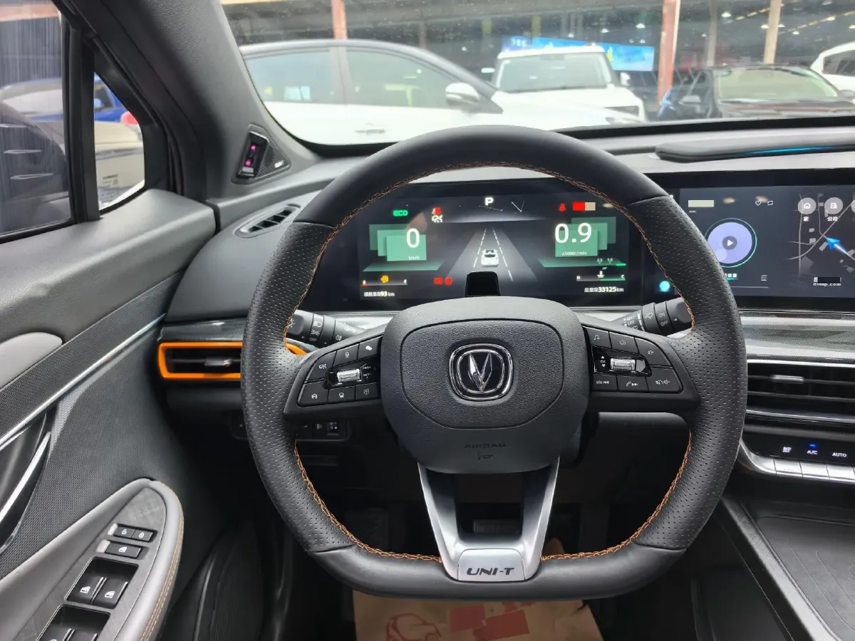 2022 ChangAn UNI-T 1.5T 188HP L4 7DCT,autocango,china used car exporter,china ev exporter,chinese used car exporter,chinese used ev exporter