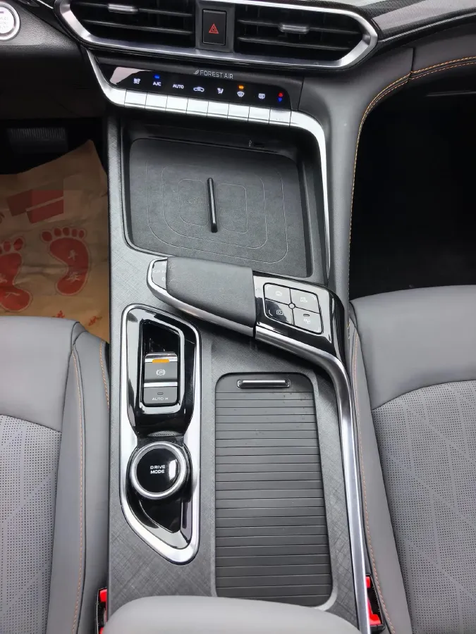 2022 ChangAn UNI-T 1.5T 188HP L4 7DCT,autocango,china used car exporter,china ev exporter,chinese used car exporter,chinese used ev exporter