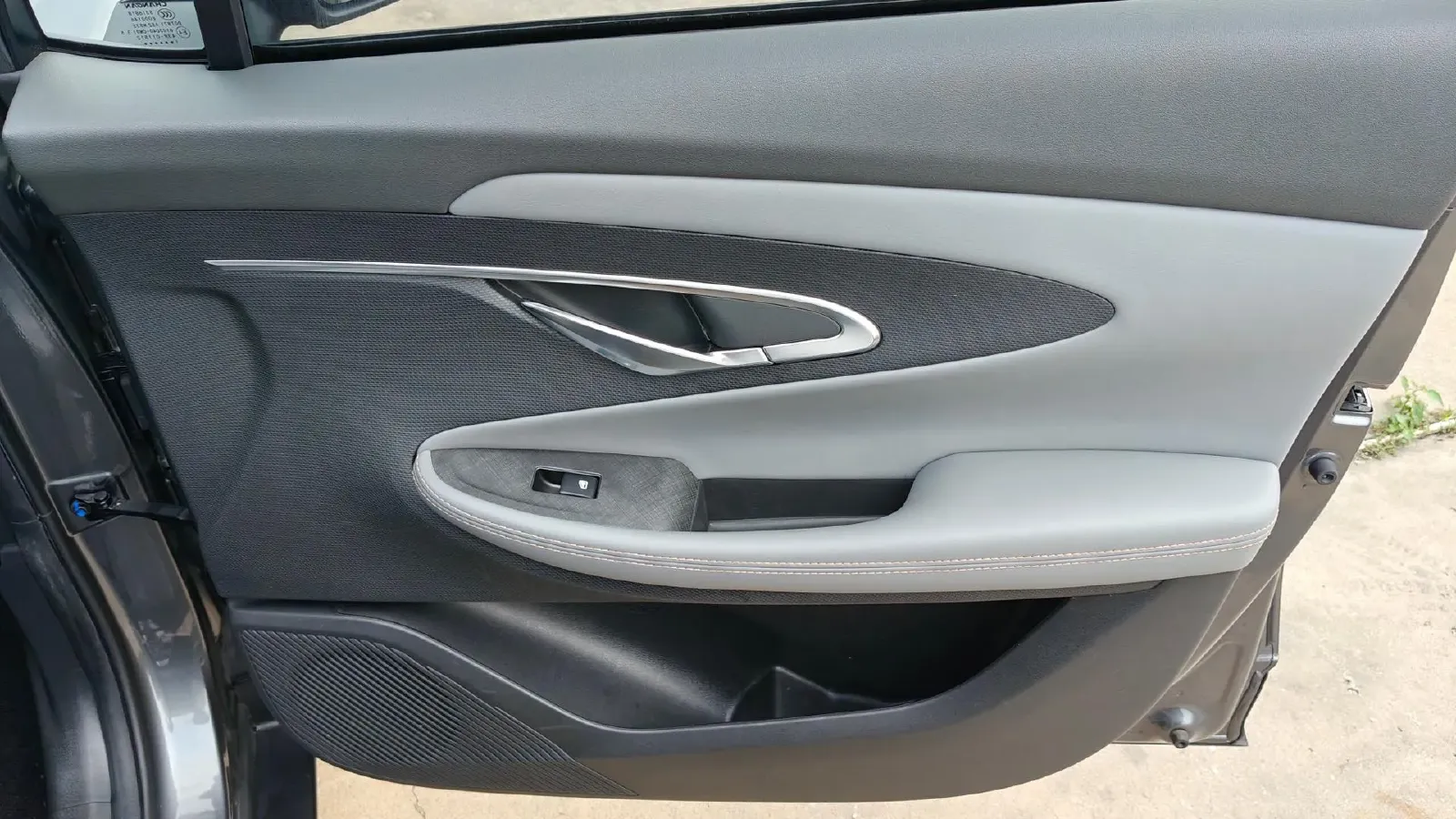 2022 ChangAn UNI-T 1.5T 188HP L4 7DCT,autocango,china used car exporter,china ev exporter,chinese used car exporter,chinese used ev exporter