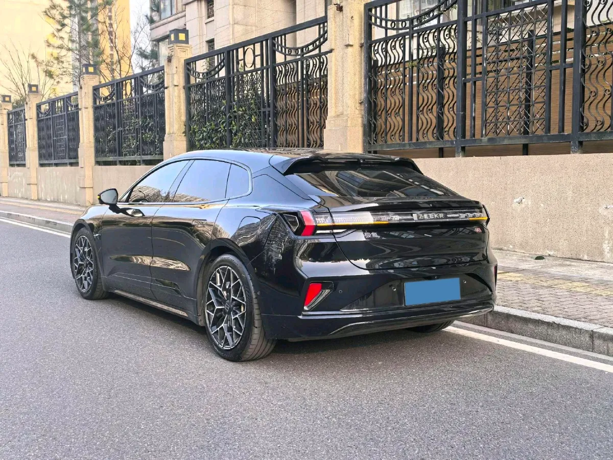 2025 Zeekr 001 BEV 100KWH,autocango,china used car exporter,china ev exporter,chinese used car exporter,chinese used ev exporter