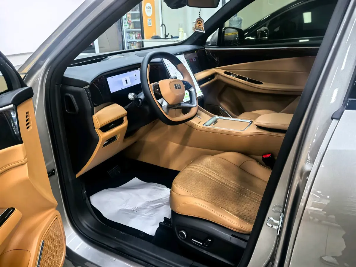 2025 Geely Galaxy L7 1.5L 112HP L4 1DHT PHEV 18.4KWH,autocango,china used car exporter,china ev exporter,chinese used car exporter,chinese used ev exporter