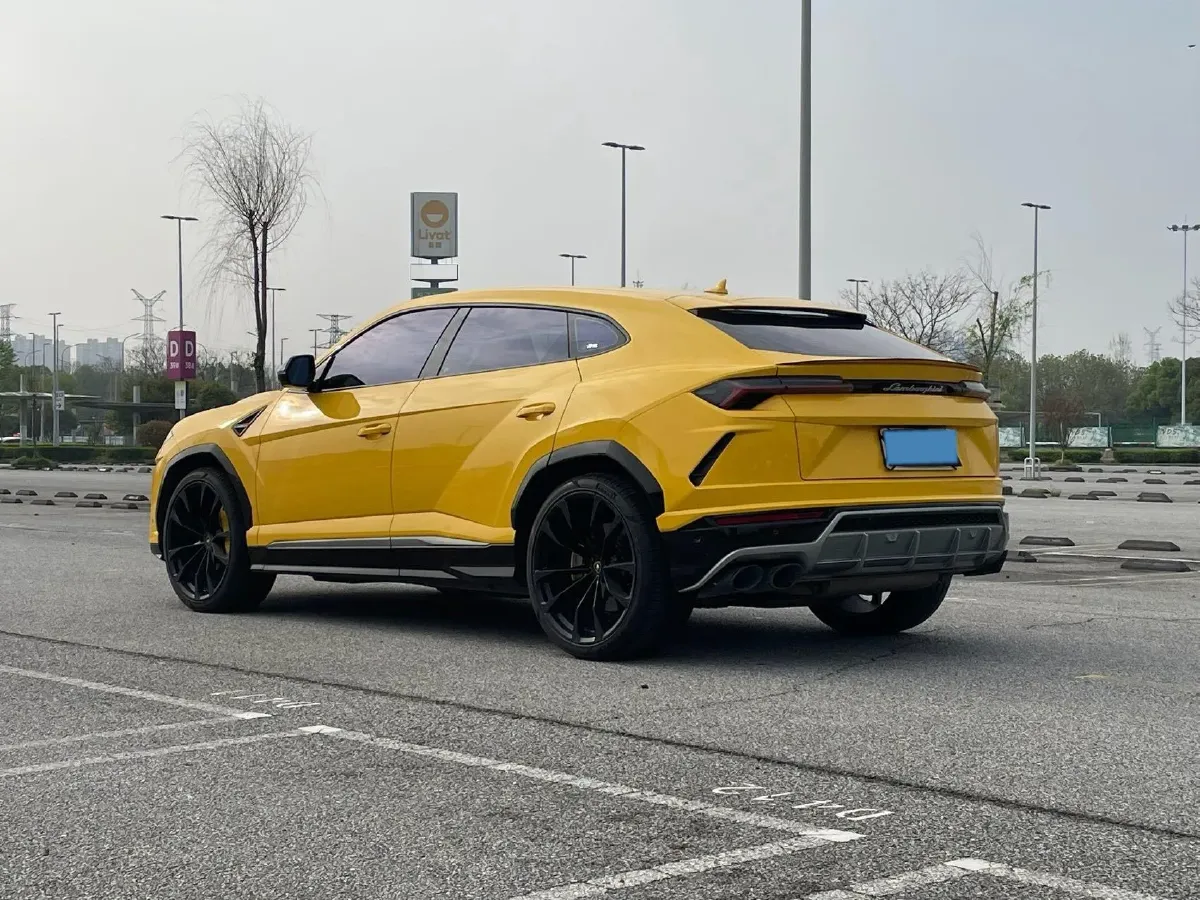 2021 Lamborghini Urus 4.0T 641HP V8 8AT,autocango,china used car exporter,china ev exporter,chinese used car exporter,chinese used ev exporter