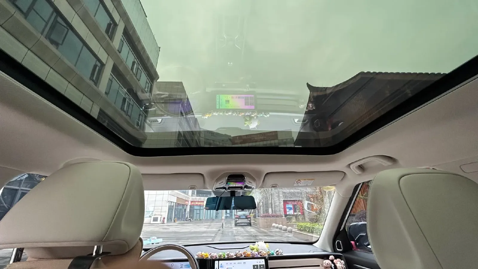 2023 Geely ICON 1.5T 181HP L4 7DCT,autocango,china used car exporter,china ev exporter,chinese used car exporter,chinese used ev exporter