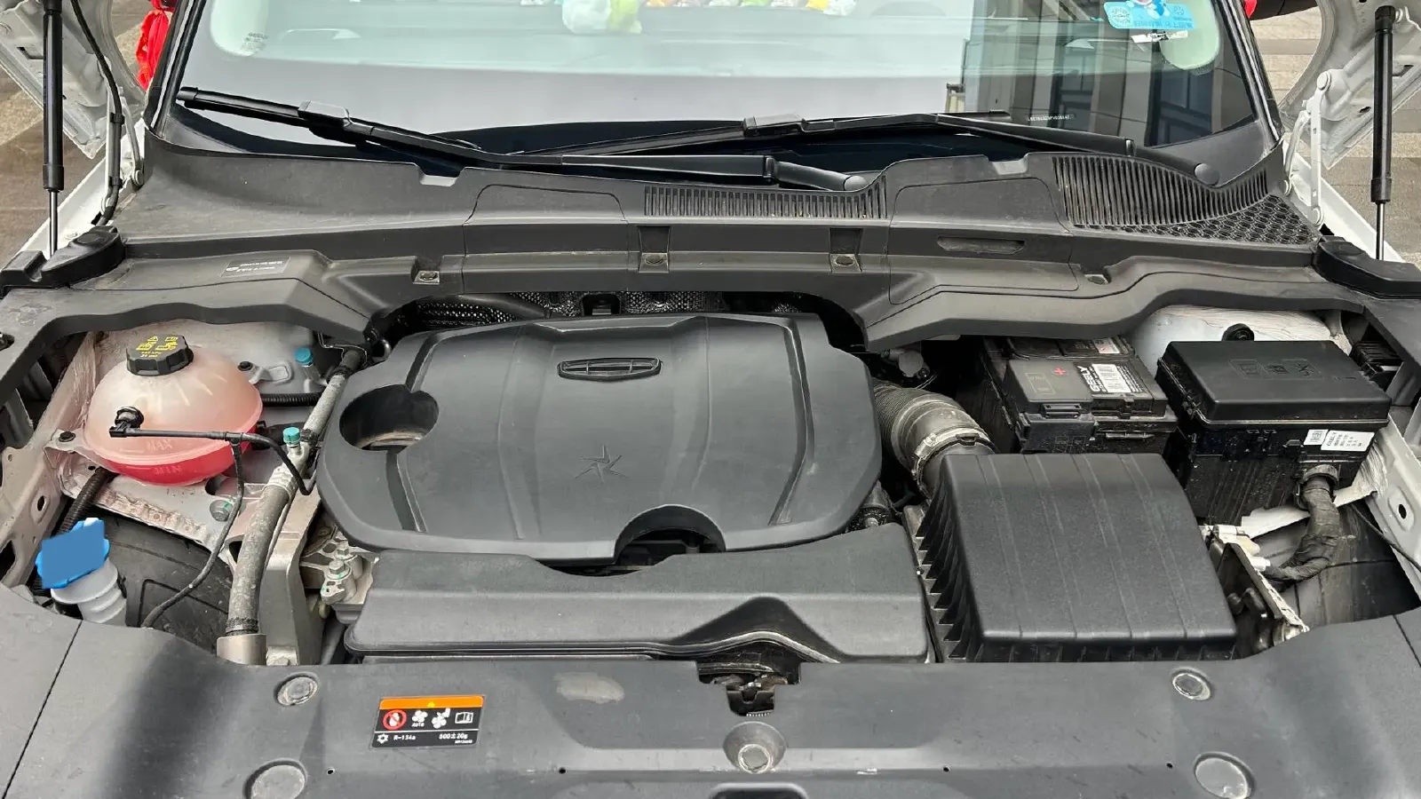 2023 Geely ICON 1.5T 181HP L4 7DCT,autocango,china used car exporter,china ev exporter,chinese used car exporter,chinese used ev exporter