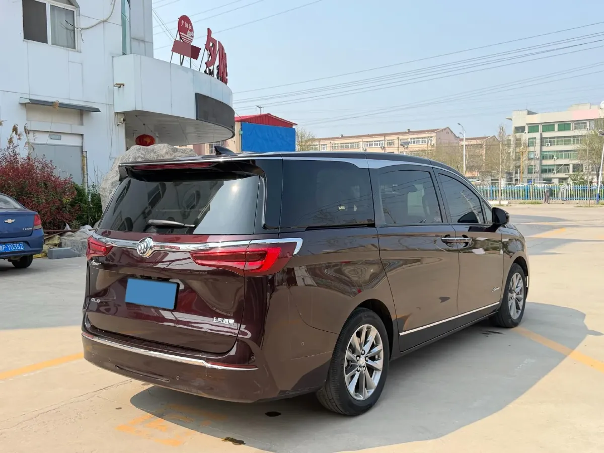2022 Buick GL8 2.0T 237HP L4 9AT,autocango,china used car exporter,china ev exporter,chinese used car exporter,chinese used ev exporter