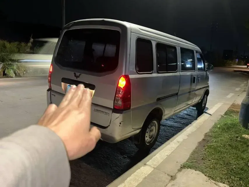 2020 WuLing RongGuang 1.5L 99HP L4 5MT,autocango,china used car exporter,china ev exporter,chinese used car exporter,chinese used ev exporter