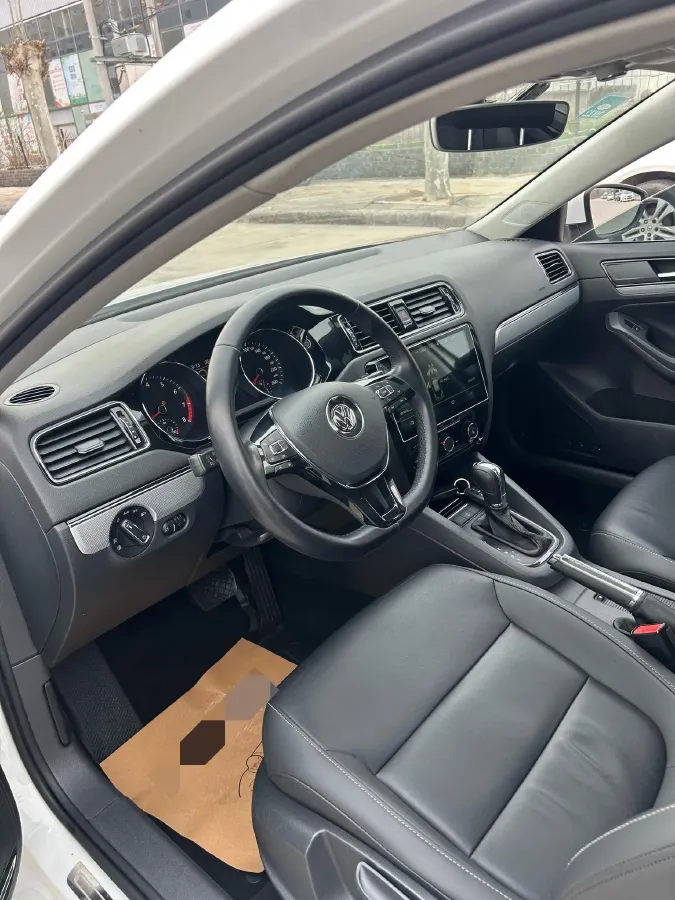 2017 Volkswagen Sagitar 1.2T 110HP L4 7DCT,autocango,china used car exporter,china ev exporter,chinese used car exporter,chinese used ev exporter