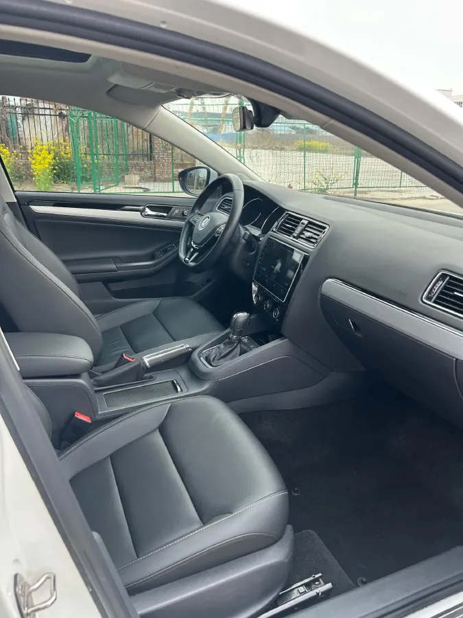 2017 Volkswagen Sagitar 1.2T 110HP L4 7DCT,autocango,china used car exporter,china ev exporter,chinese used car exporter,chinese used ev exporter