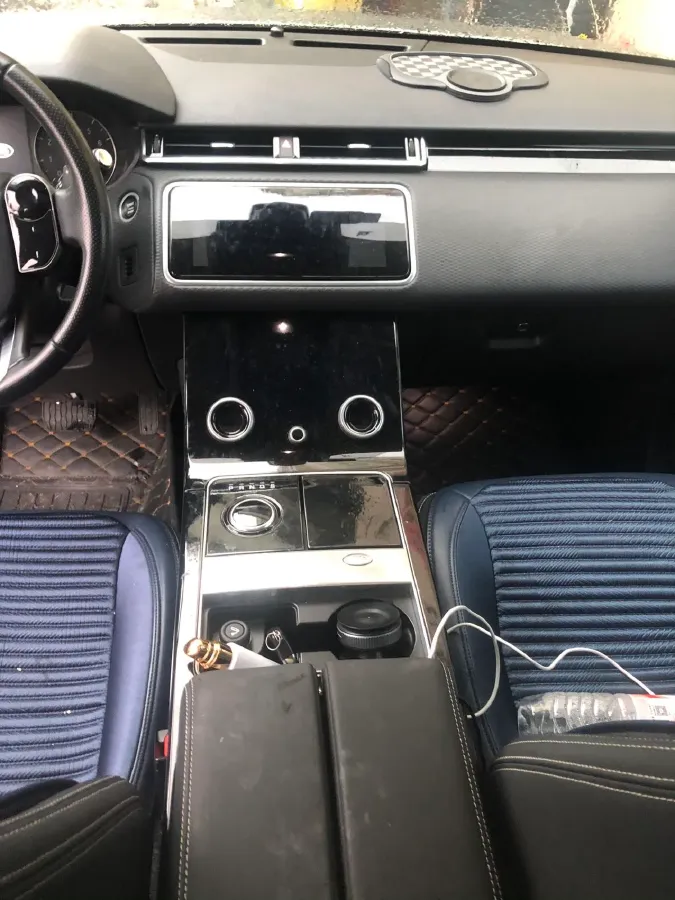 2020 Land Rover Range Rover Velar 2.0T 250HP L4 8AT,autocango,china used car exporter,china ev exporter,chinese used car exporter,chinese used ev exporter