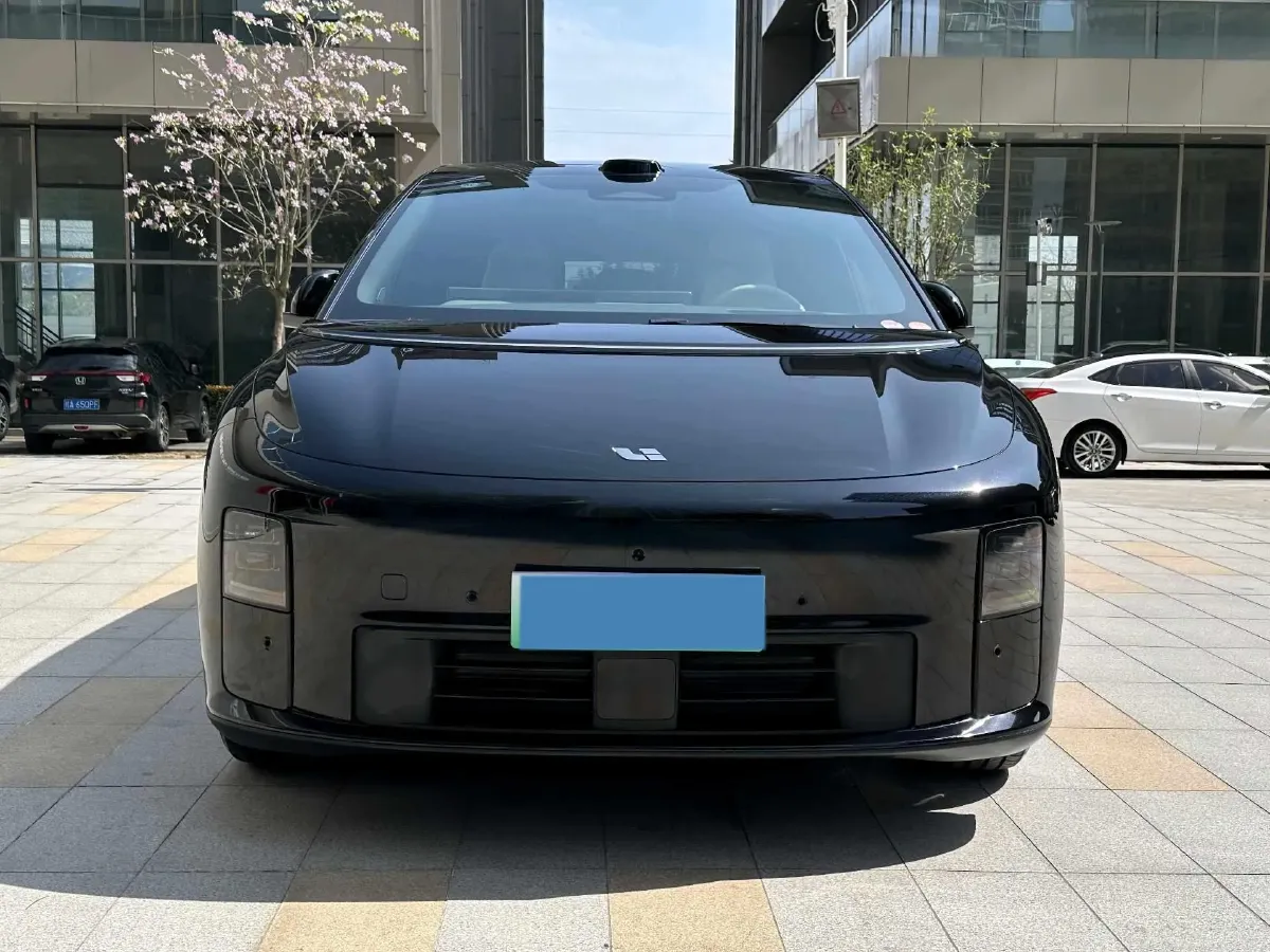 2025 Li i6 BEV,autocango,china used car exporter,china ev exporter,chinese used car exporter,chinese used ev exporter