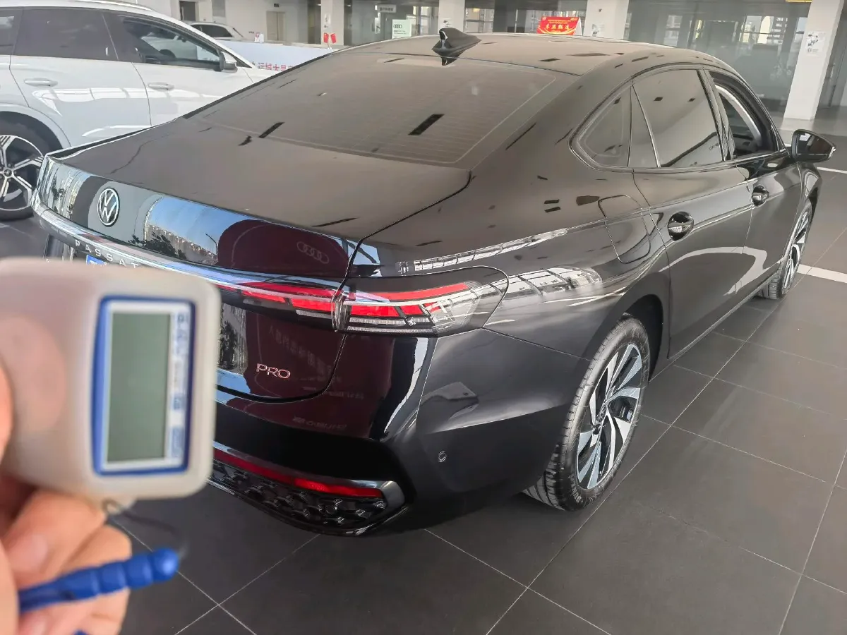 2025 Volkswagen Passat 2.0T 220HP L4 7DCT,autocango,china used car exporter,china ev exporter,chinese used car exporter,chinese used ev exporter