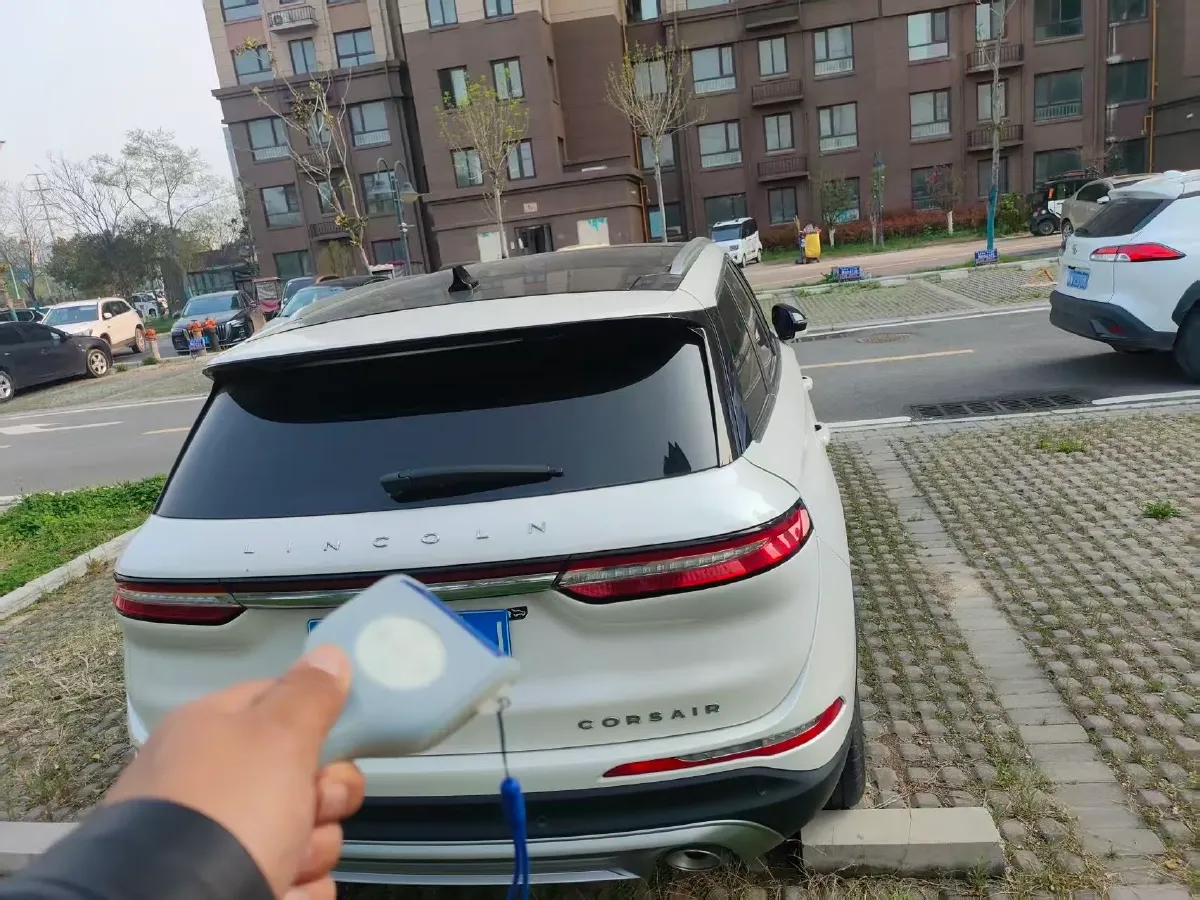 2022 Lincoln Corsair 2.0T 245HP L4 8AT,autocango,china used car exporter,china ev exporter,chinese used car exporter,chinese used ev exporter