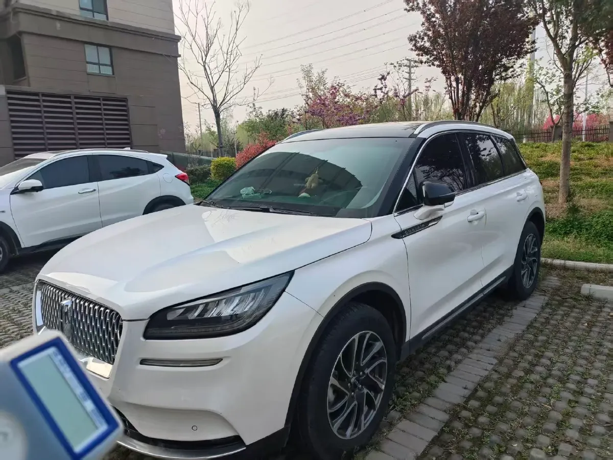 2022 Lincoln Corsair 2.0T 245HP L4 8AT,autocango,china used car exporter,china ev exporter,chinese used car exporter,chinese used ev exporter