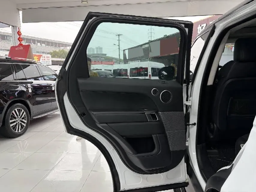 2018 Land Rover Range Rover Sport 2.0T 300HP L4 8AT PHEV 13.1KWH,autocango,china used car exporter,china ev exporter,chinese used car exporter,chinese used ev exporter