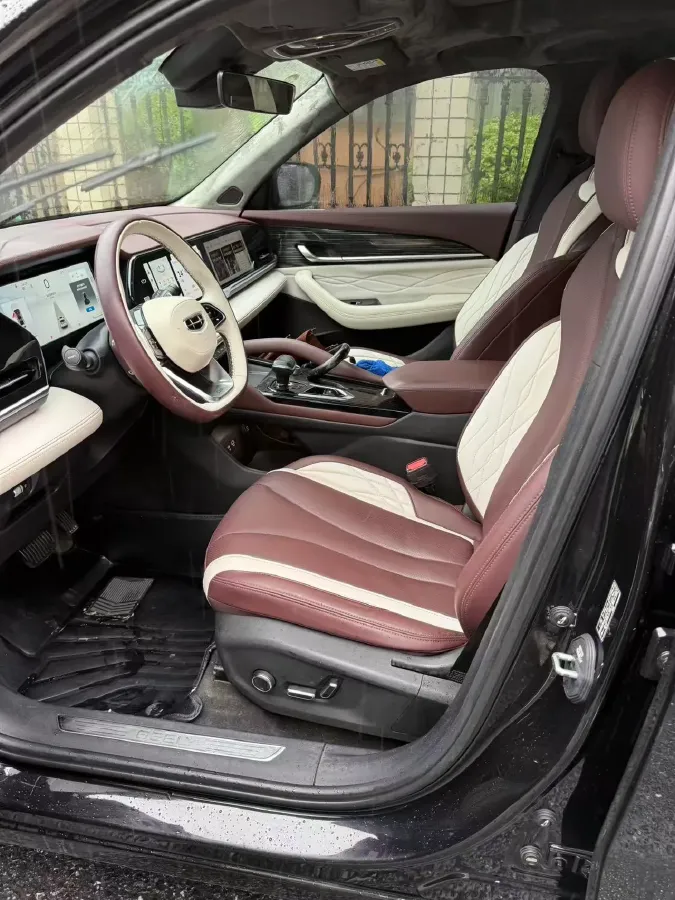 2021 Geely Monjaro 2.0T 218HP L4 7DCT,autocango,china used car exporter,china ev exporter,chinese used car exporter,chinese used ev exporter