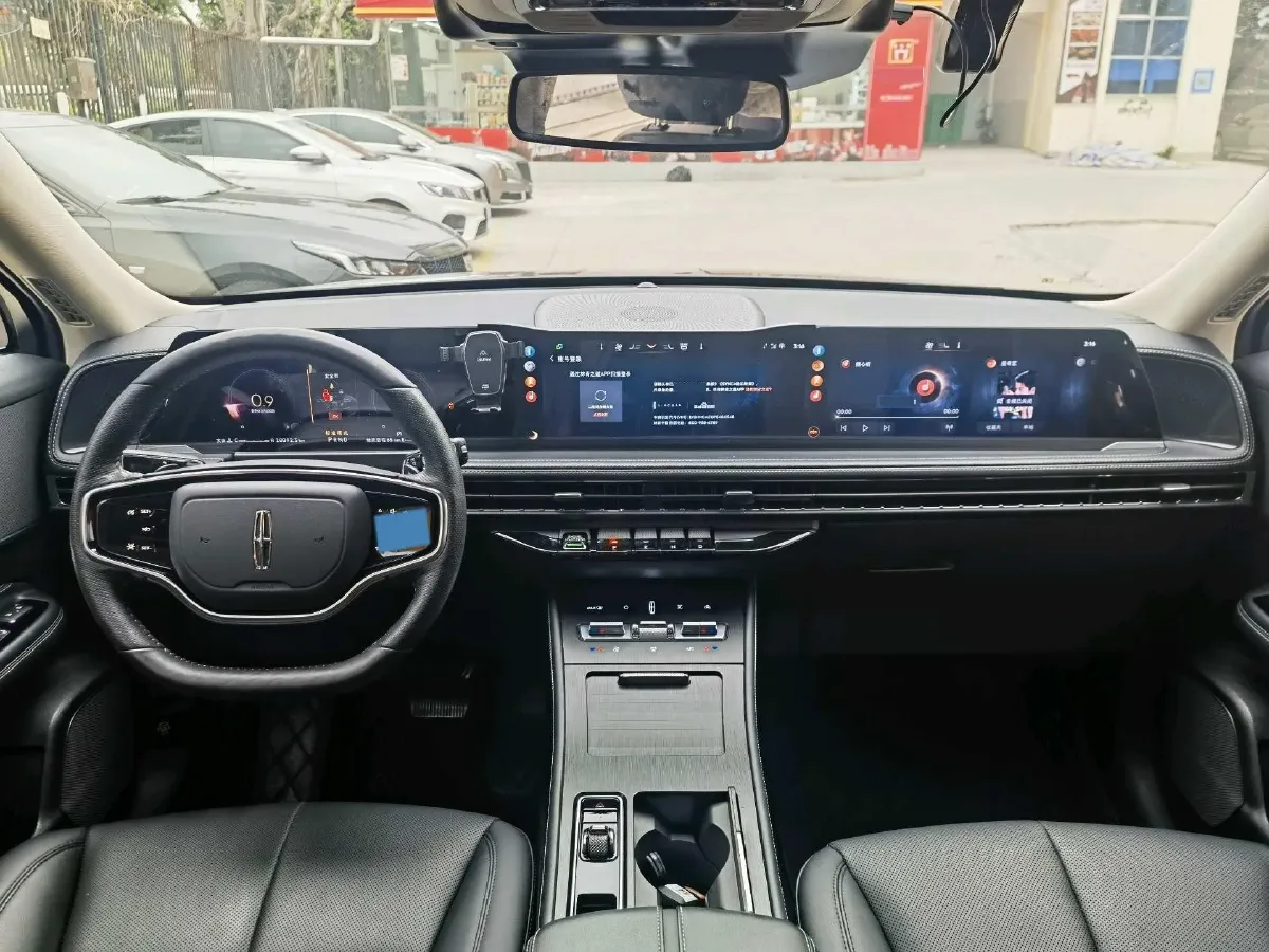 2023 Lincoln Corsair 2.0T 261HP L4 8AT,autocango,china used car exporter,china ev exporter,chinese used car exporter,chinese used ev exporter