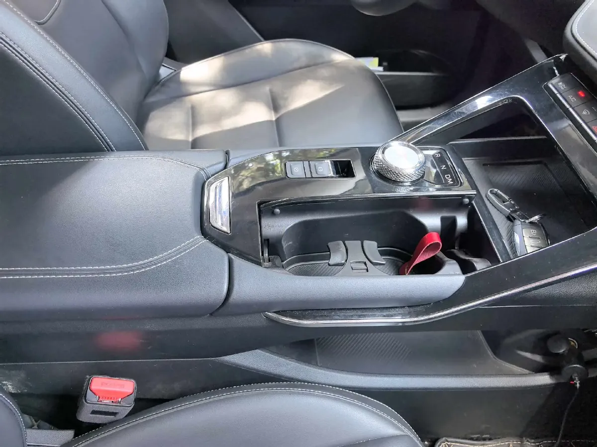 2021 Haval H6 1.5T 169HP L4 7DCT,autocango,china used car exporter,china ev exporter,chinese used car exporter,chinese used ev exporter