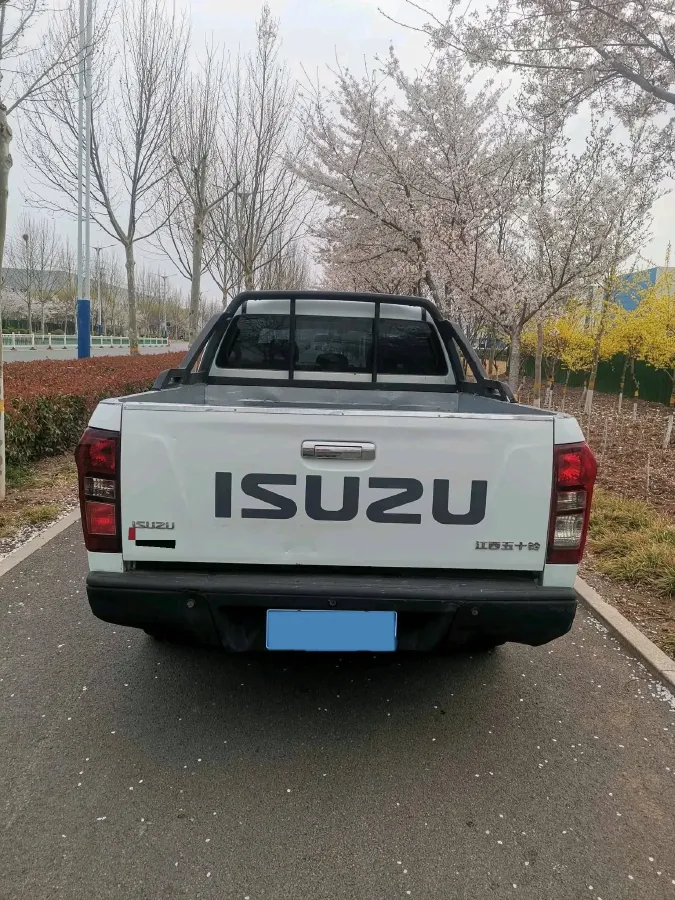 2018 Isuzu RE-MAX Jim 2.5T 129HP L4 6MT,autocango,china used car exporter,china ev exporter,chinese used car exporter,chinese used ev exporter