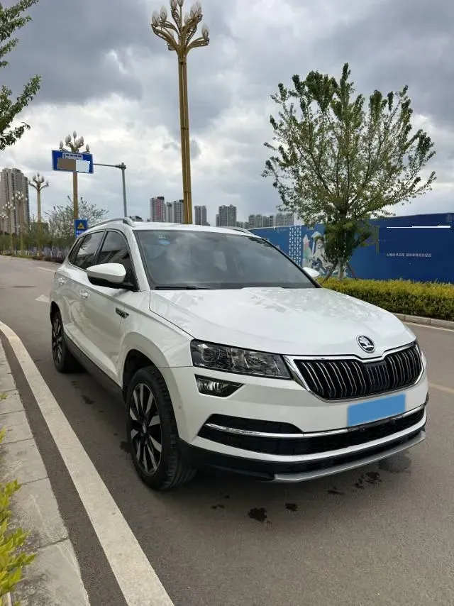 2019 Skoda Karoq 1.4T 150HP L4 7DCT,autocango,china used car exporter,china ev exporter,chinese used car exporter,chinese used ev exporter