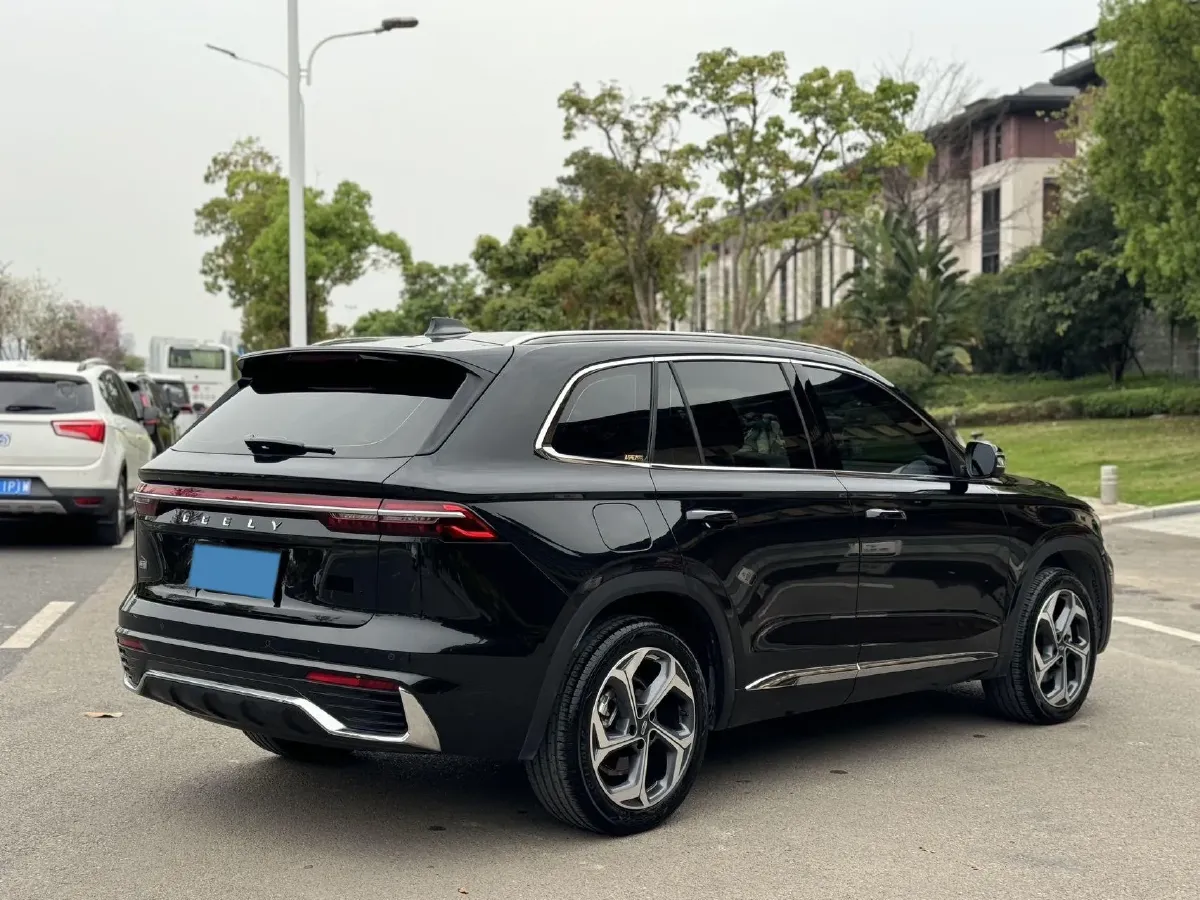 2024 Geely Monjaro 2.0T 218HP L4 7DCT,autocango,china used car exporter,china ev exporter,chinese used car exporter,chinese used ev exporter