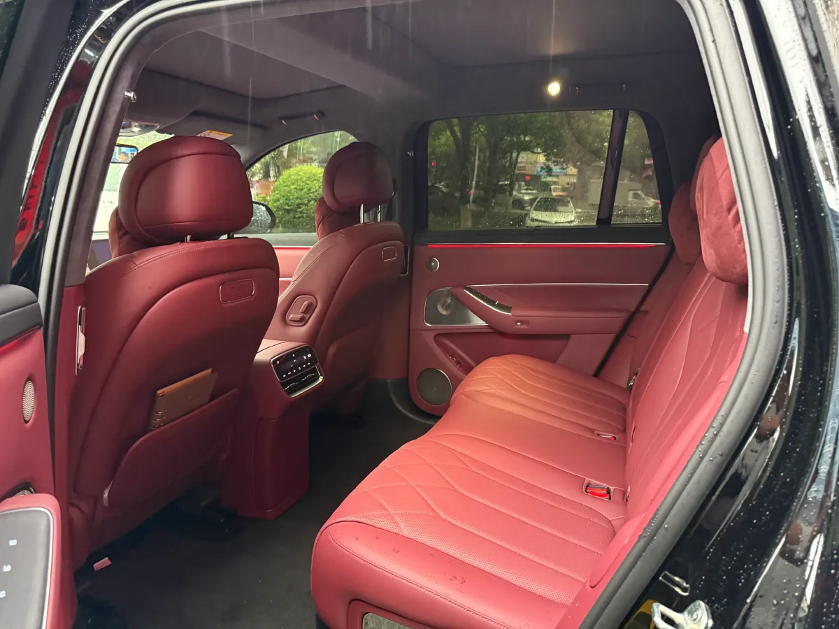 2025 AITO AITO M8 BEV,autocango,china used car exporter,china ev exporter,chinese used car exporter,chinese used ev exporter