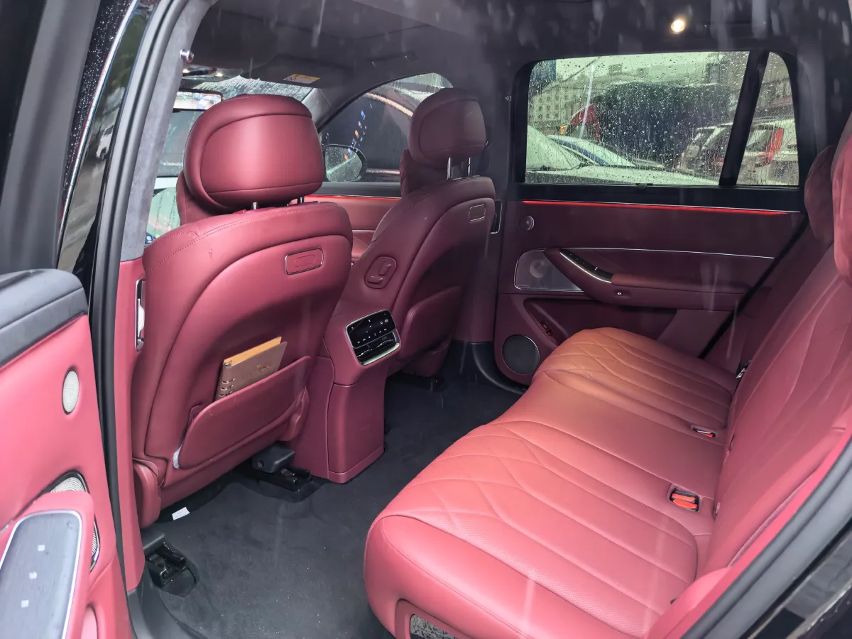 2025 AITO AITO M8 BEV,autocango,china used car exporter,china ev exporter,chinese used car exporter,chinese used ev exporter