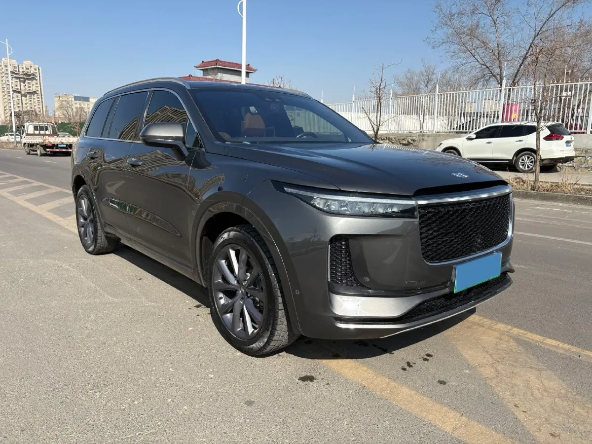 2020 Li ONE Range Extended 131HP REEV 40.5KWH,autocango,china used car exporter,china ev exporter,chinese used car exporter,chinese used ev exporter