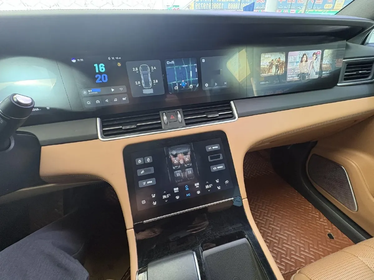 2020 Li ONE Range Extended 131HP REEV 40.5KWH,autocango,china used car exporter,china ev exporter,chinese used car exporter,chinese used ev exporter