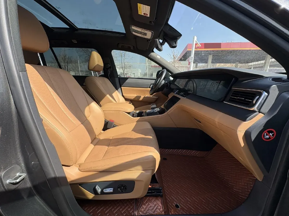 2020 Li ONE Range Extended 131HP REEV 40.5KWH,autocango,china used car exporter,china ev exporter,chinese used car exporter,chinese used ev exporter