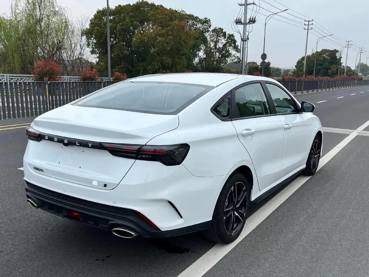 2024 Geely Binray 1.5T 181HP L4 7DCT,autocango,china used car exporter,china ev exporter,chinese used car exporter,chinese used ev exporter