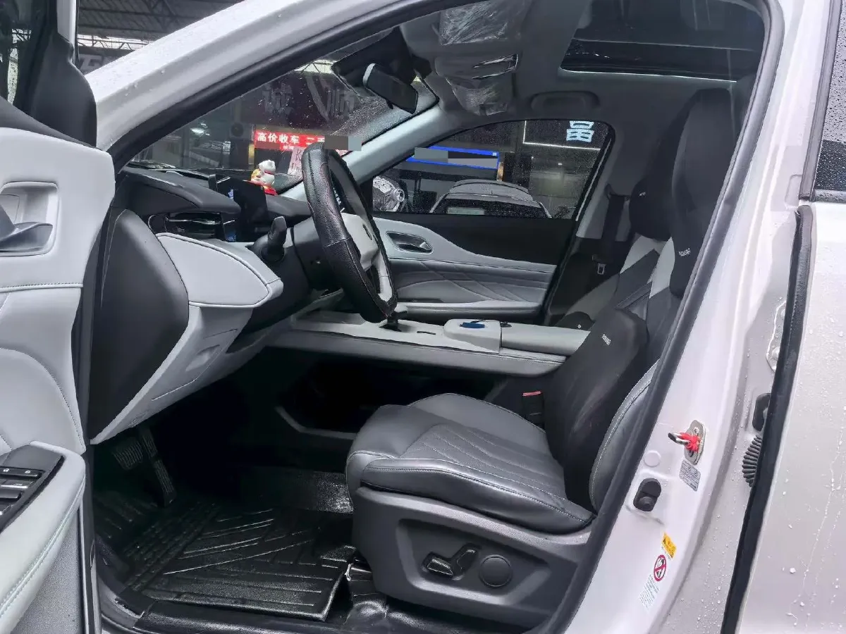 2024 ChangAn UNI-Z 1.5L 98HP L4 E-CVT PHEV 18.4KWH,autocango,china used car exporter,china ev exporter,chinese used car exporter,chinese used ev exporter