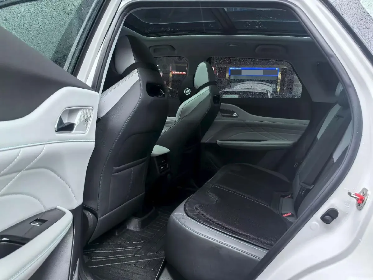 2024 ChangAn UNI-Z 1.5L 98HP L4 E-CVT PHEV 18.4KWH,autocango,china used car exporter,china ev exporter,chinese used car exporter,chinese used ev exporter