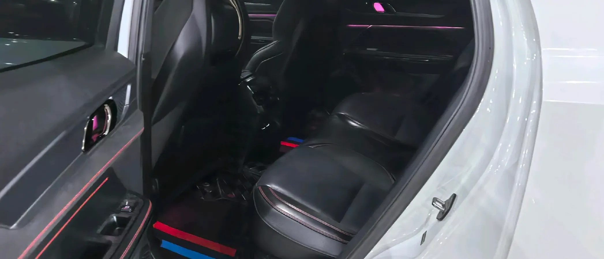 2020 LYNK&CO 05 2.0T 254HP L4 8AT,autocango,china used car exporter,china ev exporter,chinese used car exporter,chinese used ev exporter