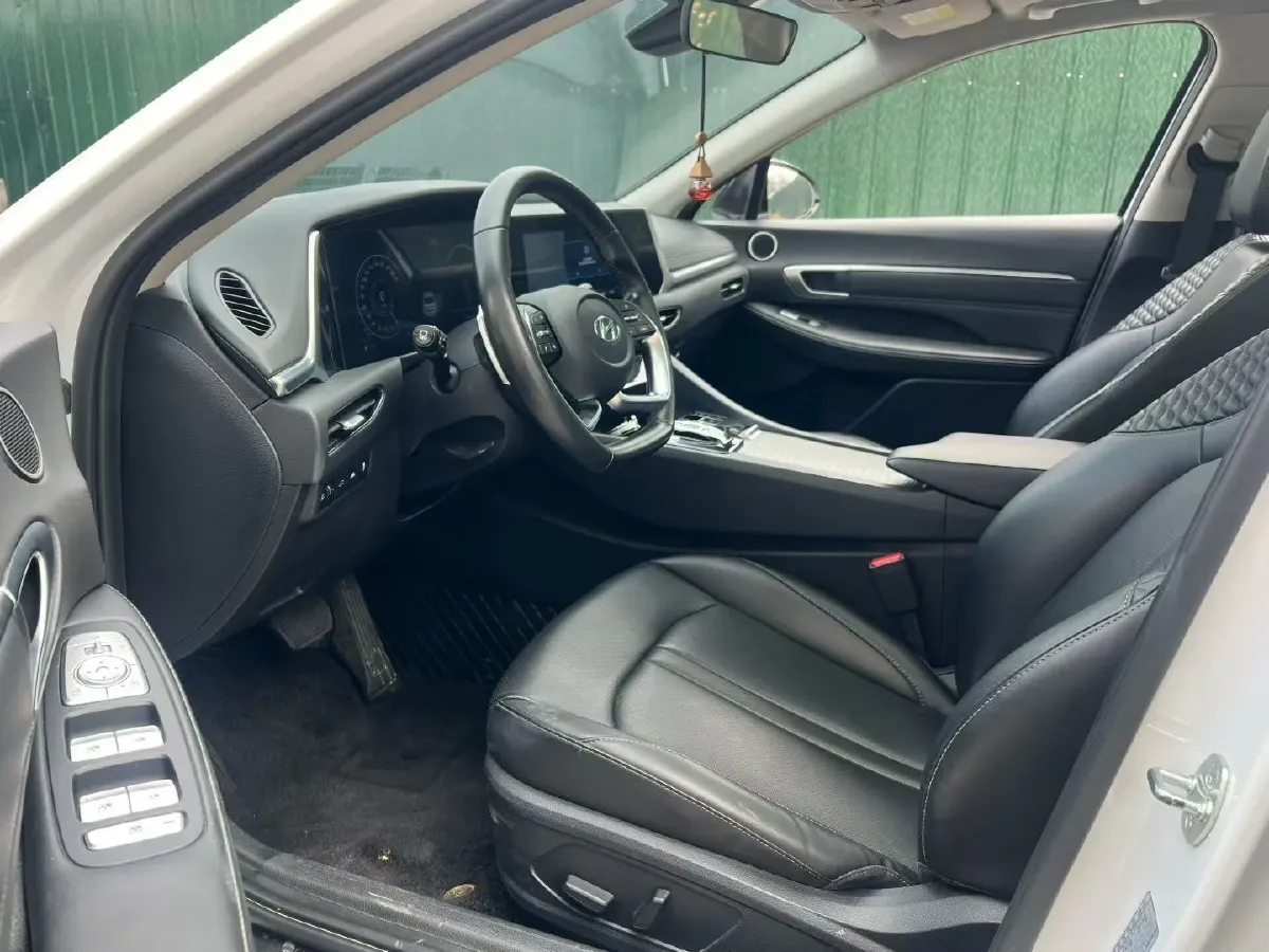 2020 Hyundai Sonata 1.5T 170HP L4 7DCT,autocango,china used car exporter,china ev exporter,chinese used car exporter,chinese used ev exporter