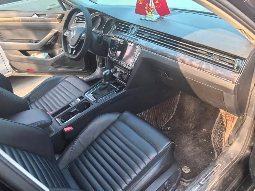 2019 Volkswagen Magotan 2.0T 186HP L4 7DCT,autocango,china used car exporter,china ev exporter,chinese used car exporter,chinese used ev exporter