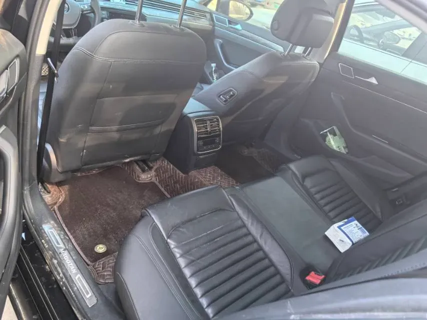 2019 Volkswagen Magotan 2.0T 186HP L4 7DCT,autocango,china used car exporter,china ev exporter,chinese used car exporter,chinese used ev exporter