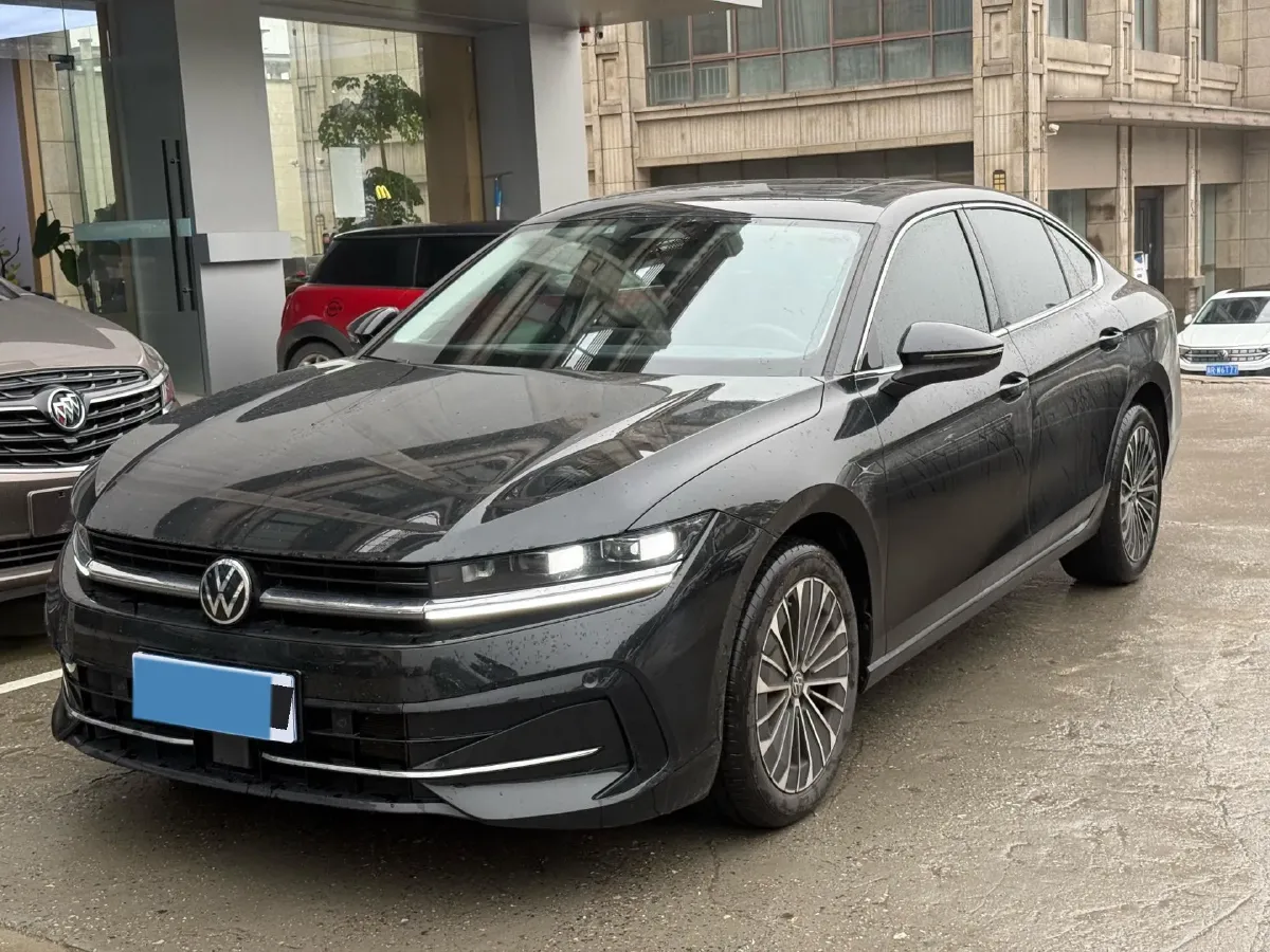 2024 Volkswagen Magotan 2.0T 220HP L4 7DCT,autocango,china used car exporter,china ev exporter,chinese used car exporter,chinese used ev exporter
