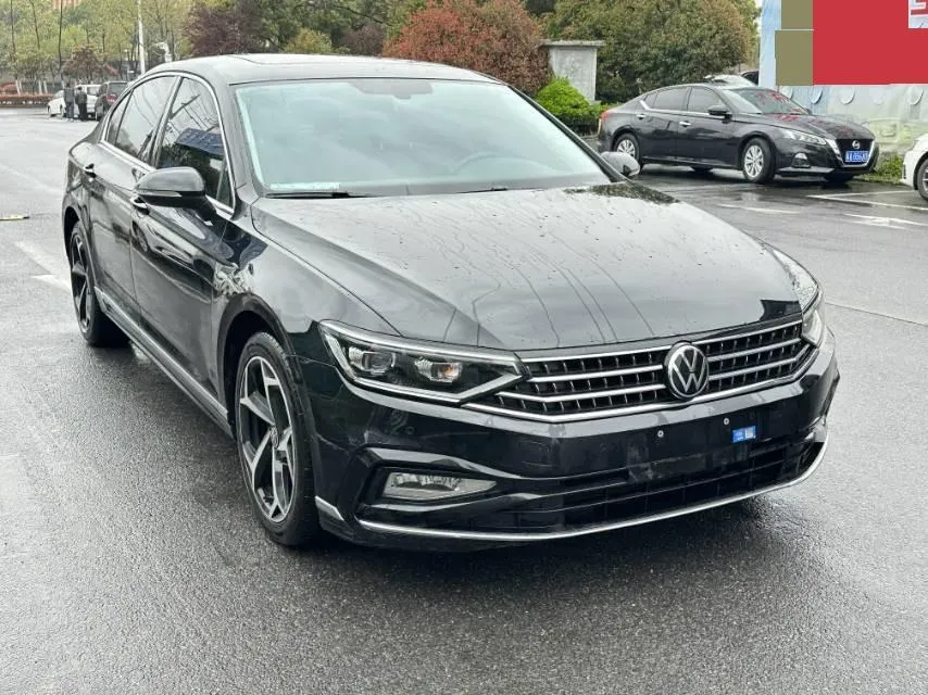 2023 Volkswagen Magotan 2.0T 186HP L4 7DCT,autocango,china used car exporter,china ev exporter,chinese used car exporter,chinese used ev exporter