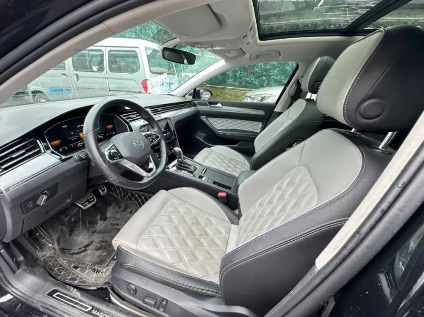 2023 Volkswagen Magotan 2.0T 186HP L4 7DCT,autocango,china used car exporter,china ev exporter,chinese used car exporter,chinese used ev exporter