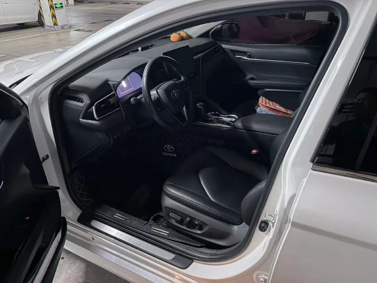 2023 Toyota Camry 2.5L 178HP L4 E-CVT Hybrid,autocango,china used car exporter,china ev exporter,chinese used car exporter,chinese used ev exporter