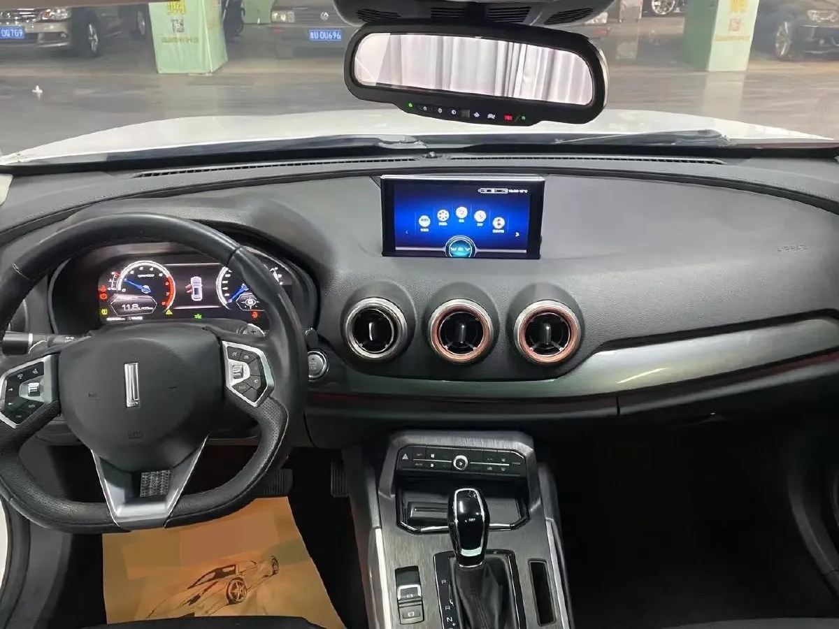 2017 WEY VV7 2.0T 234HP L4 7DCT,autocango,china used car exporter,china ev exporter,chinese used car exporter,chinese used ev exporter