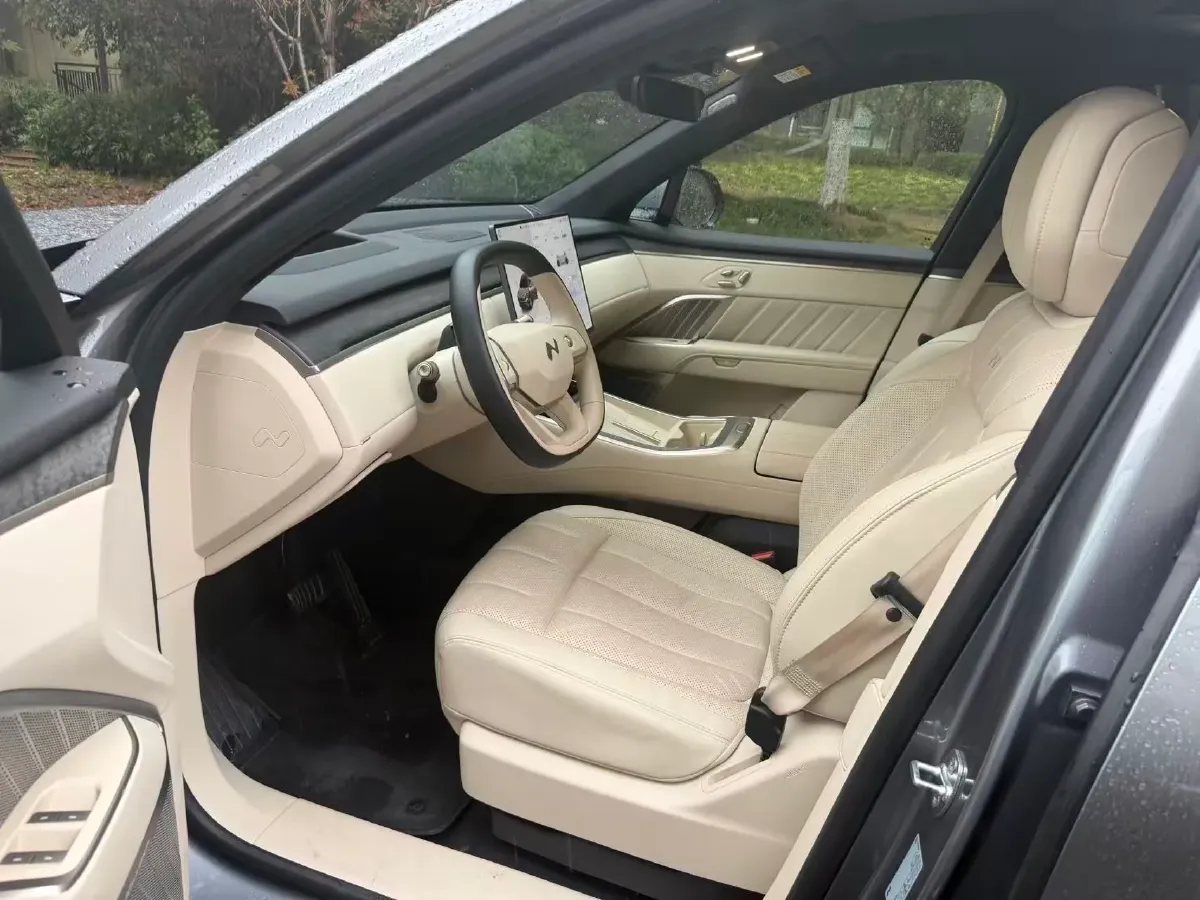 2025 ONVO L90 BEV,autocango,china used car exporter,china ev exporter,chinese used car exporter,chinese used ev exporter