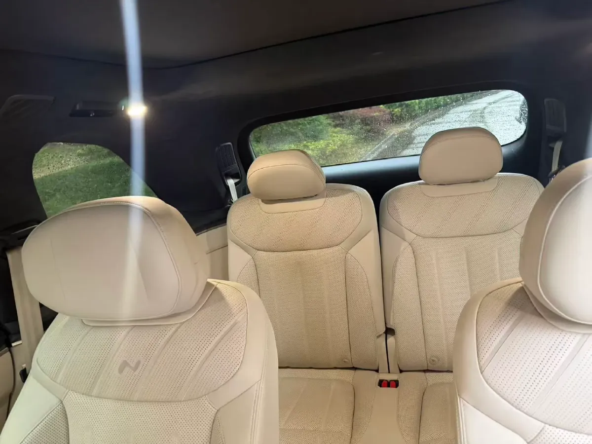 2025 ONVO L90 BEV,autocango,china used car exporter,china ev exporter,chinese used car exporter,chinese used ev exporter