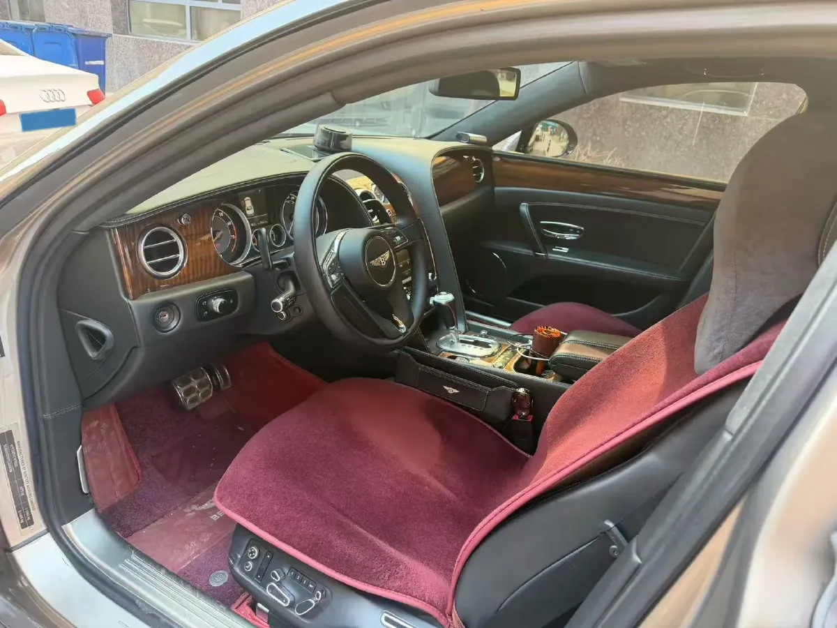 2017 Bentley Flying Spur 4.0T 507HP V8 8AT,autocango,china used car exporter,china ev exporter,chinese used car exporter,chinese used ev exporter