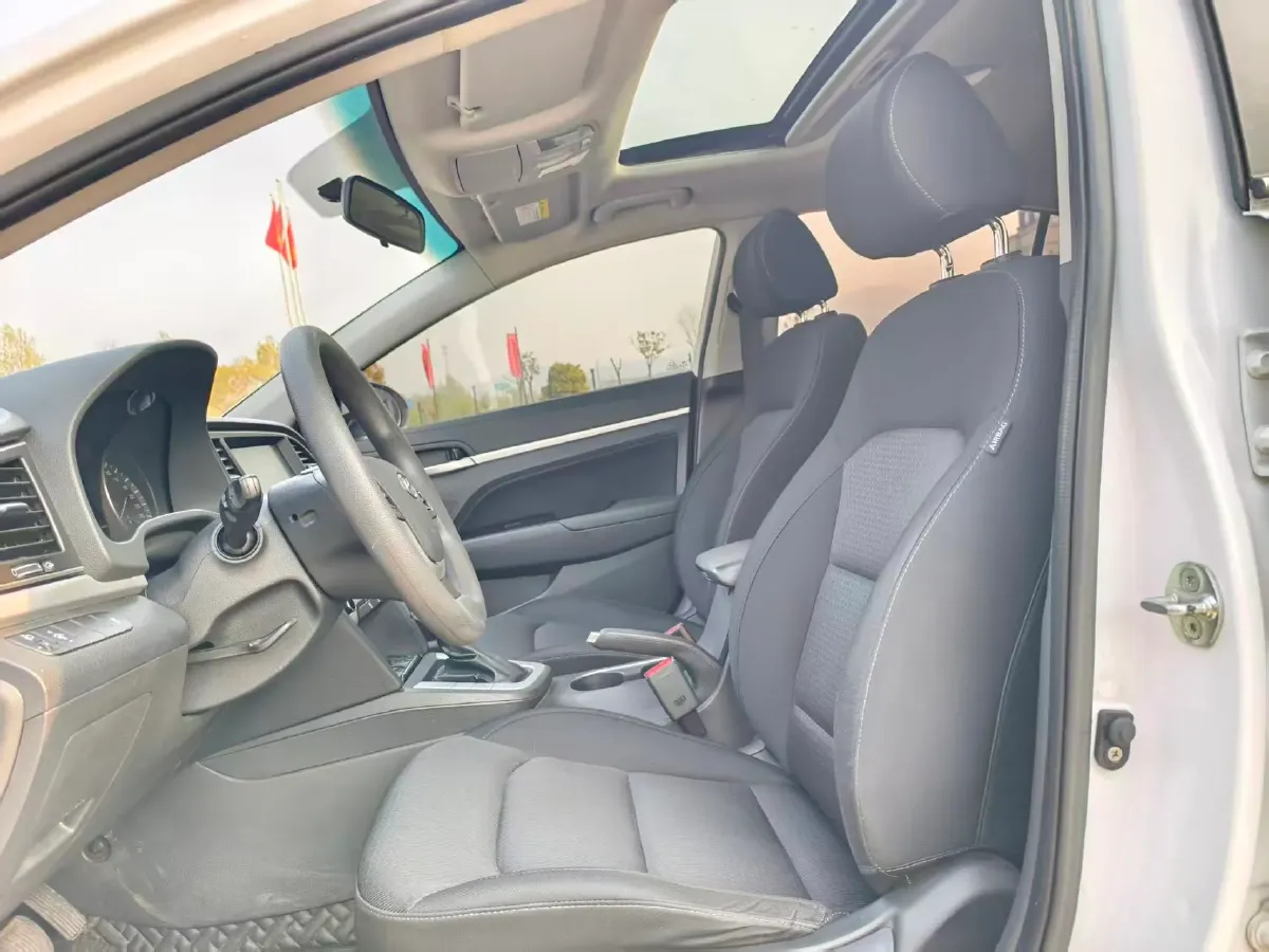 2018 Hyundai Elantra 1.6L 130HP L4 6AT,autocango,china used car exporter,china ev exporter,chinese used car exporter,chinese used ev exporter