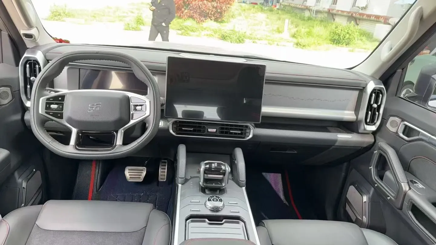 2023 Jetour Traveller 2.0T 254HP L4 7DCT,autocango,china used car exporter,china ev exporter,chinese used car exporter,chinese used ev exporter