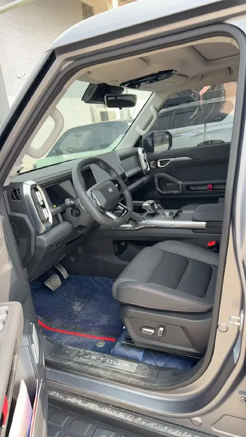 2023 Jetour Traveller 2.0T 254HP L4 7DCT,autocango,china used car exporter,china ev exporter,chinese used car exporter,chinese used ev exporter