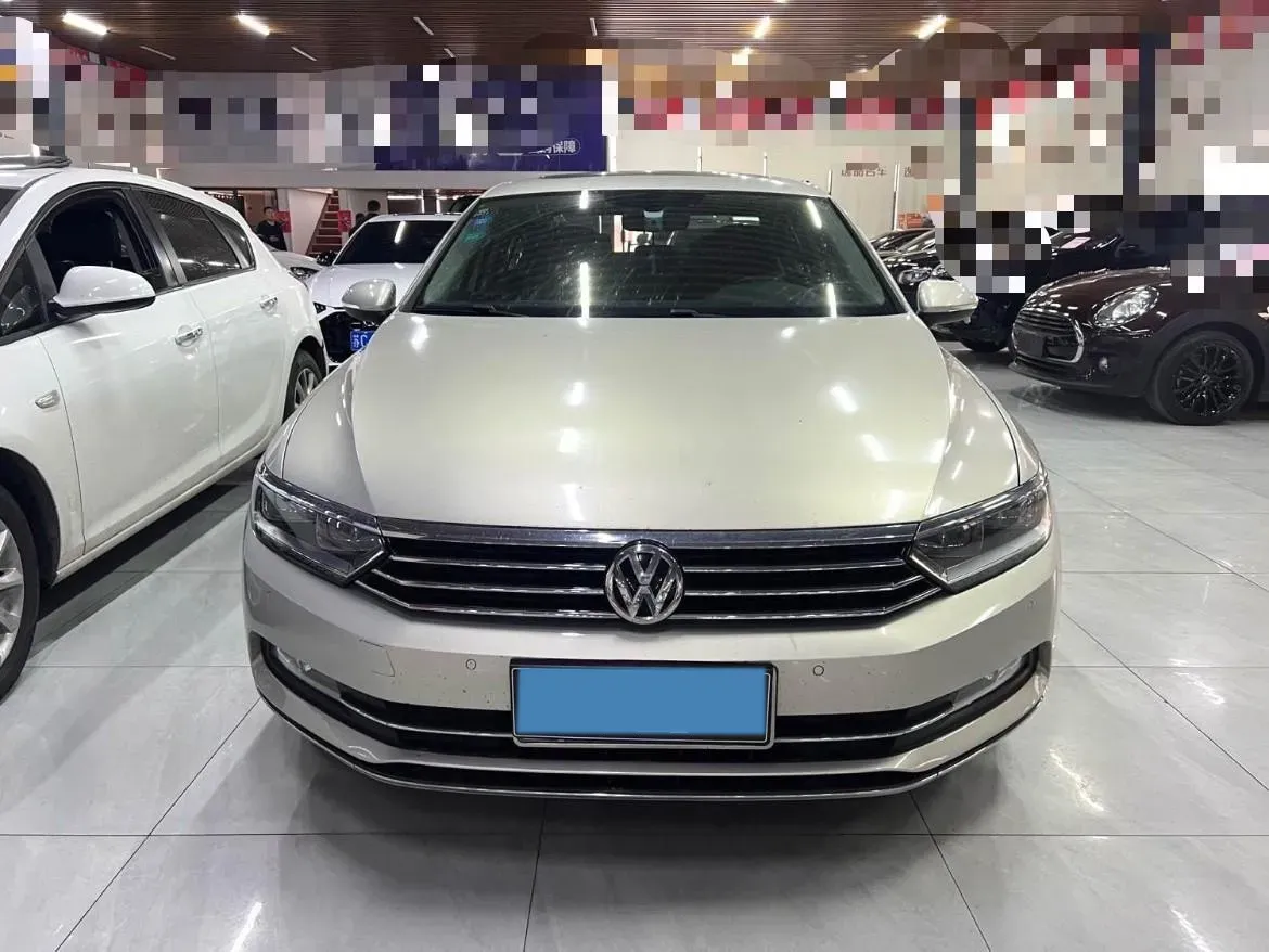 2019 Volkswagen Magotan 2.0T 186HP L4 7DCT,autocango,china used car exporter,china ev exporter,chinese used car exporter,chinese used ev exporter
